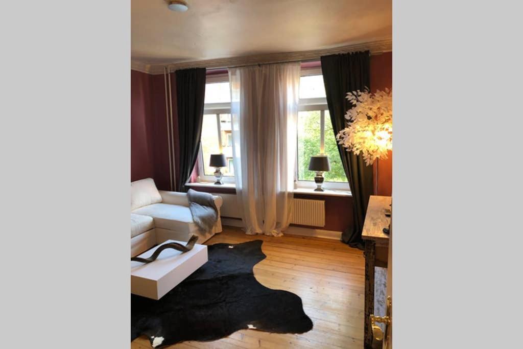 Appartamento Perfekter Altbaucharme In Zentraler Lage ! Kiel Esterno foto